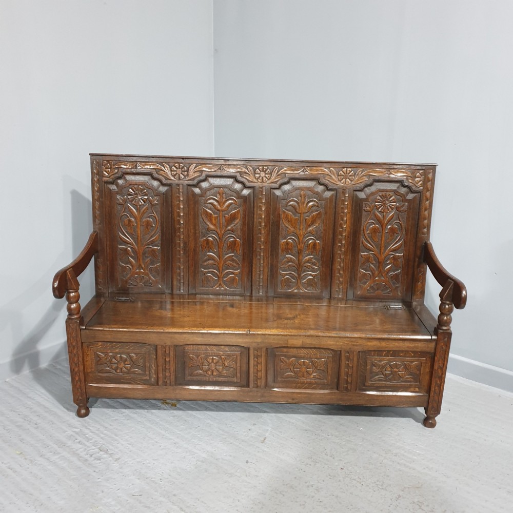 Superb Oak Settle
