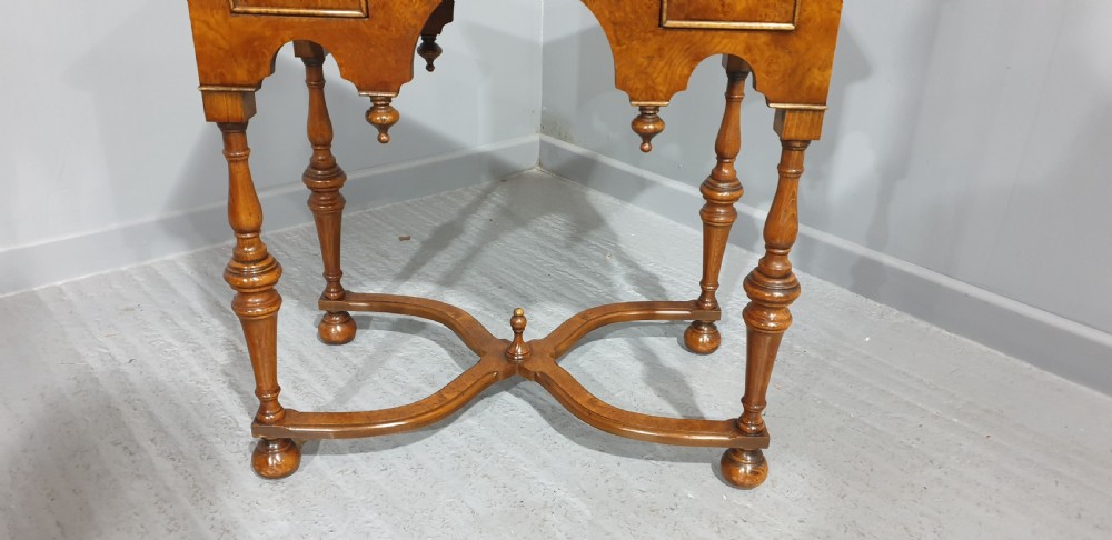 Pretty Queen Anne Lowboy View V