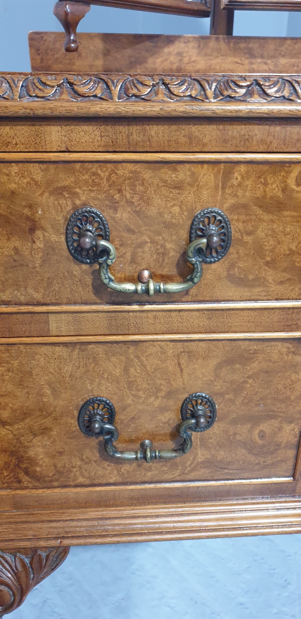 Beautiful Burr Walnut Dressing Table View VII