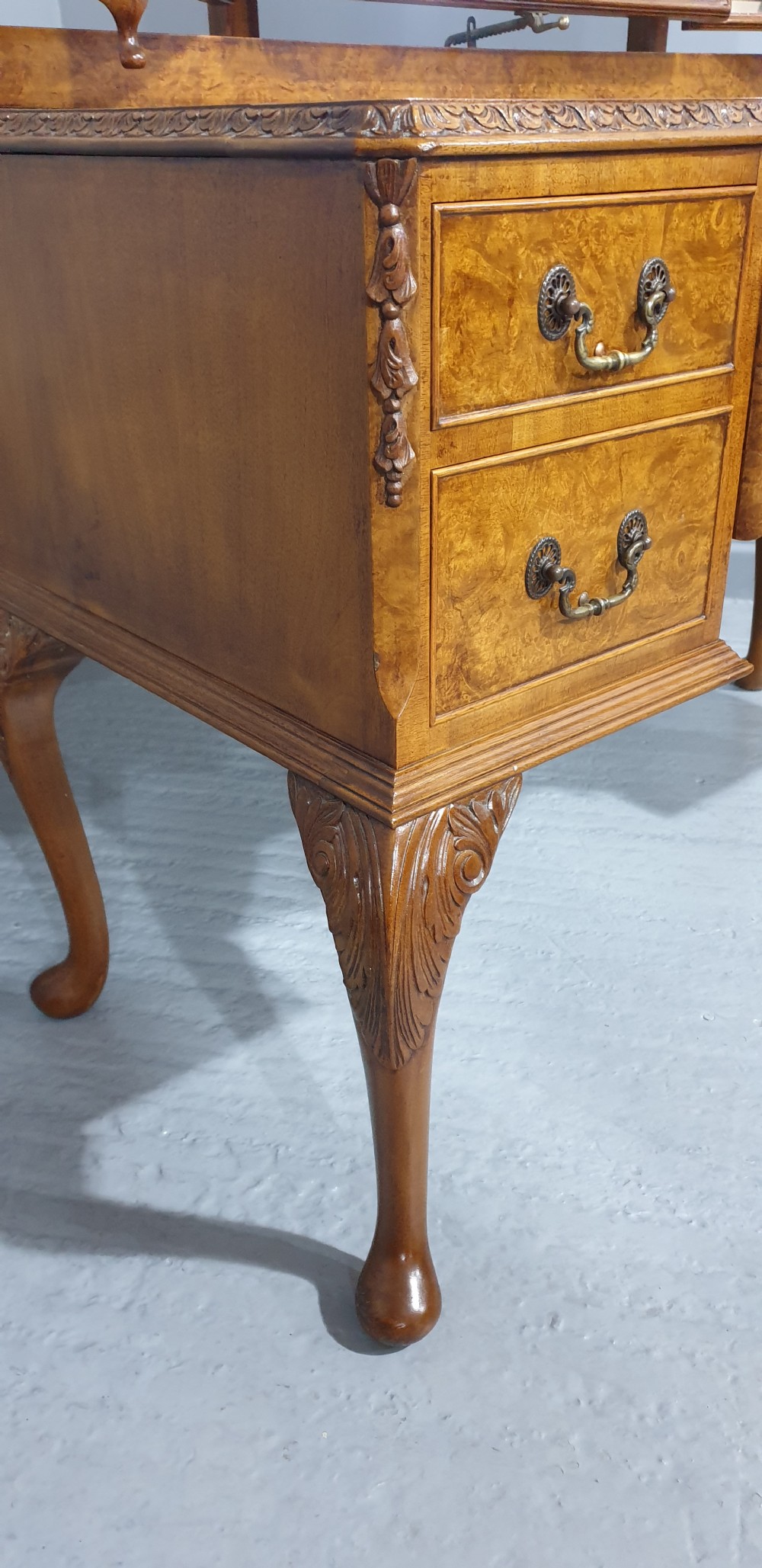 Beautiful Burr Walnut Dressing Table View VIII