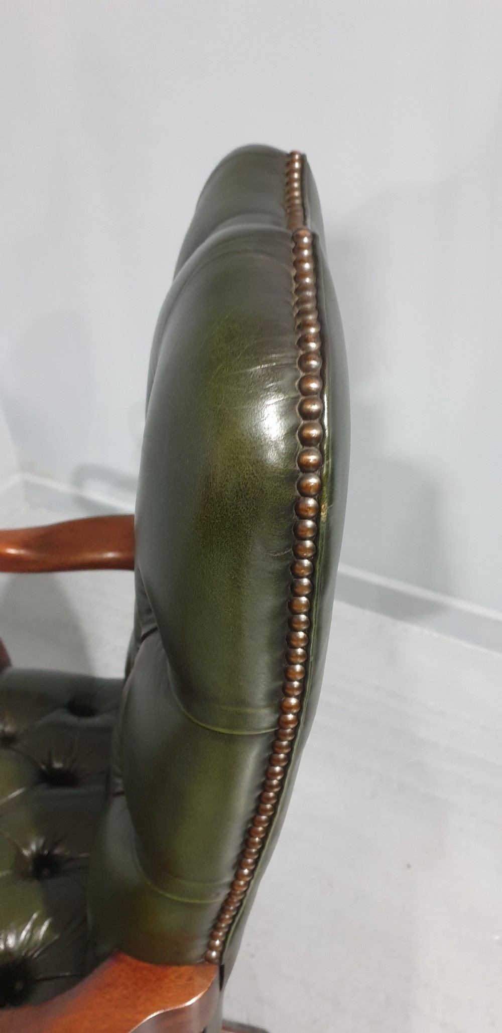 Super Green Leather Desk Chair View IX
