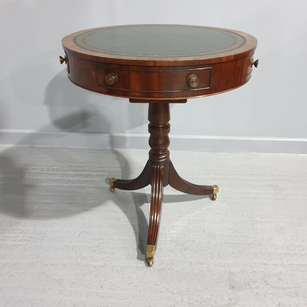 Super Mahogany Drum Table