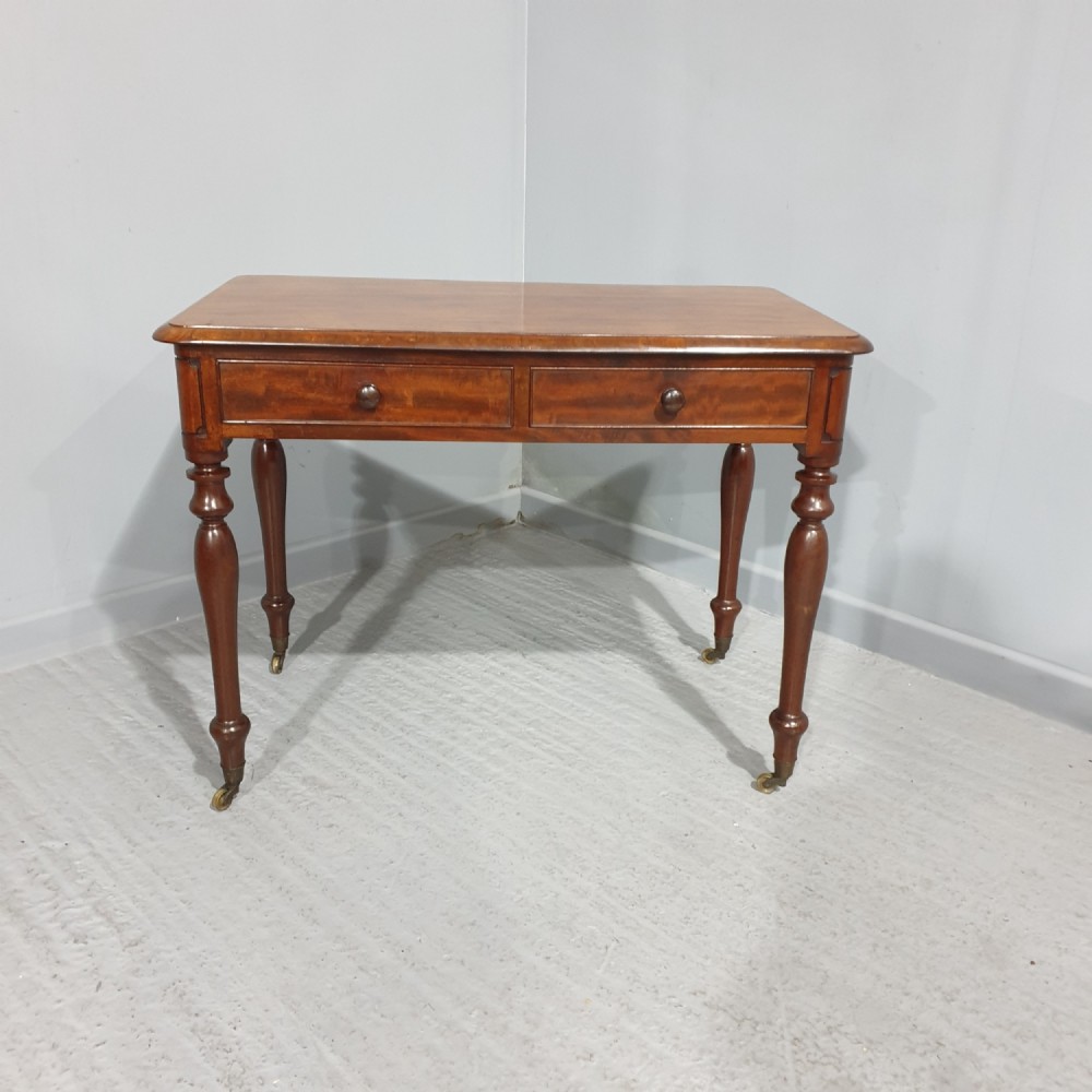 Fine Mahogany Side Table
