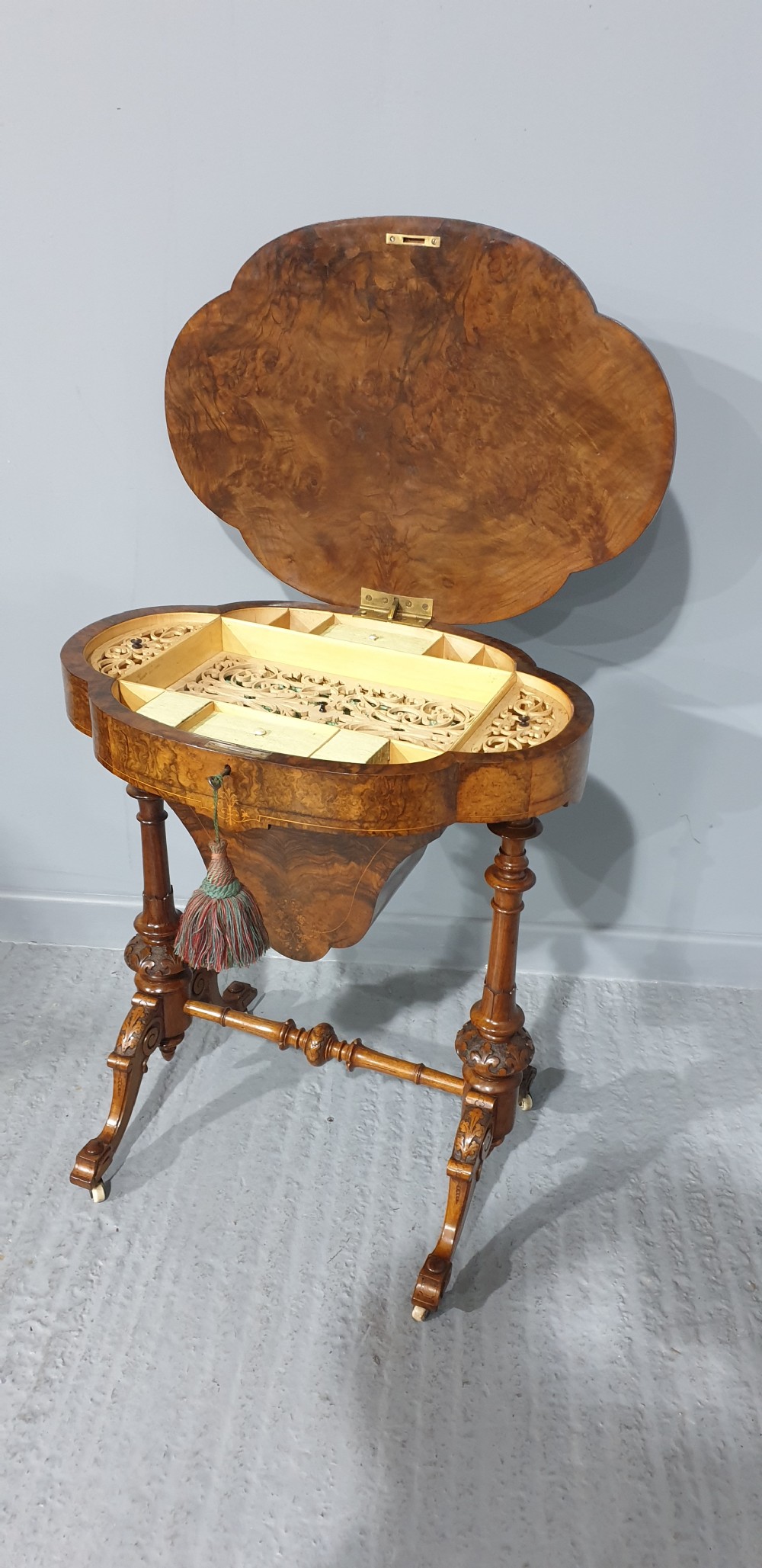 Super Burr Walnut Sewing Box View XIII