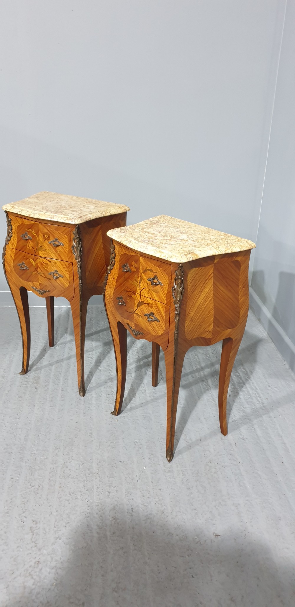 Pair of Quality French Bedside Lamp Chests of Drawers View VII