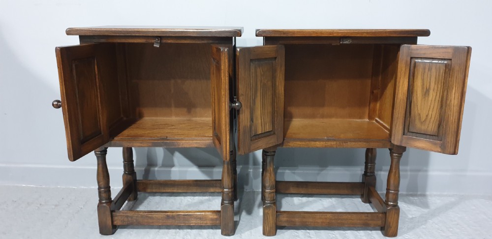 Pair Oak Bedside Cabinets View IV