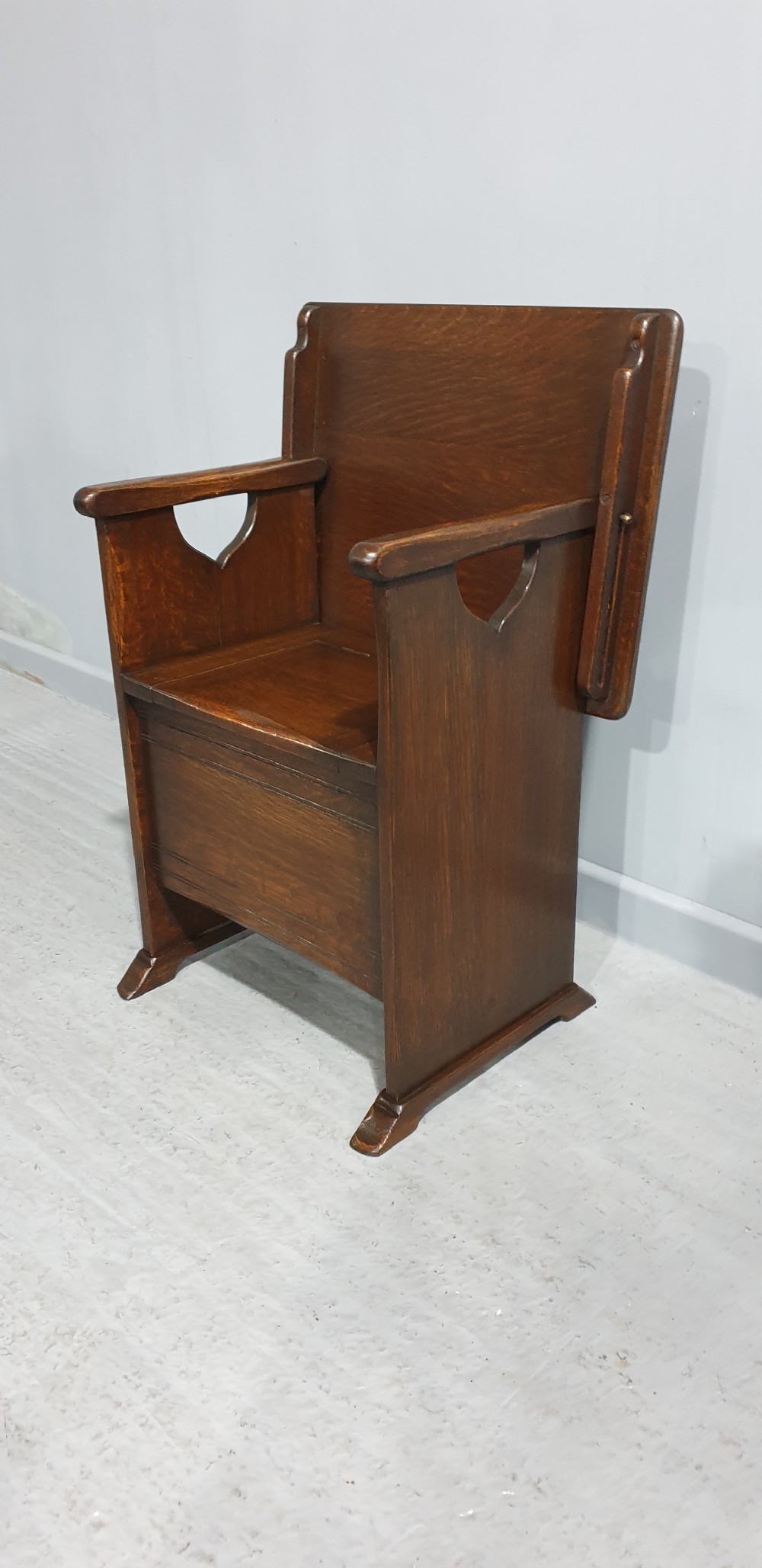 Oak Monks Bench of Small Proportions View III