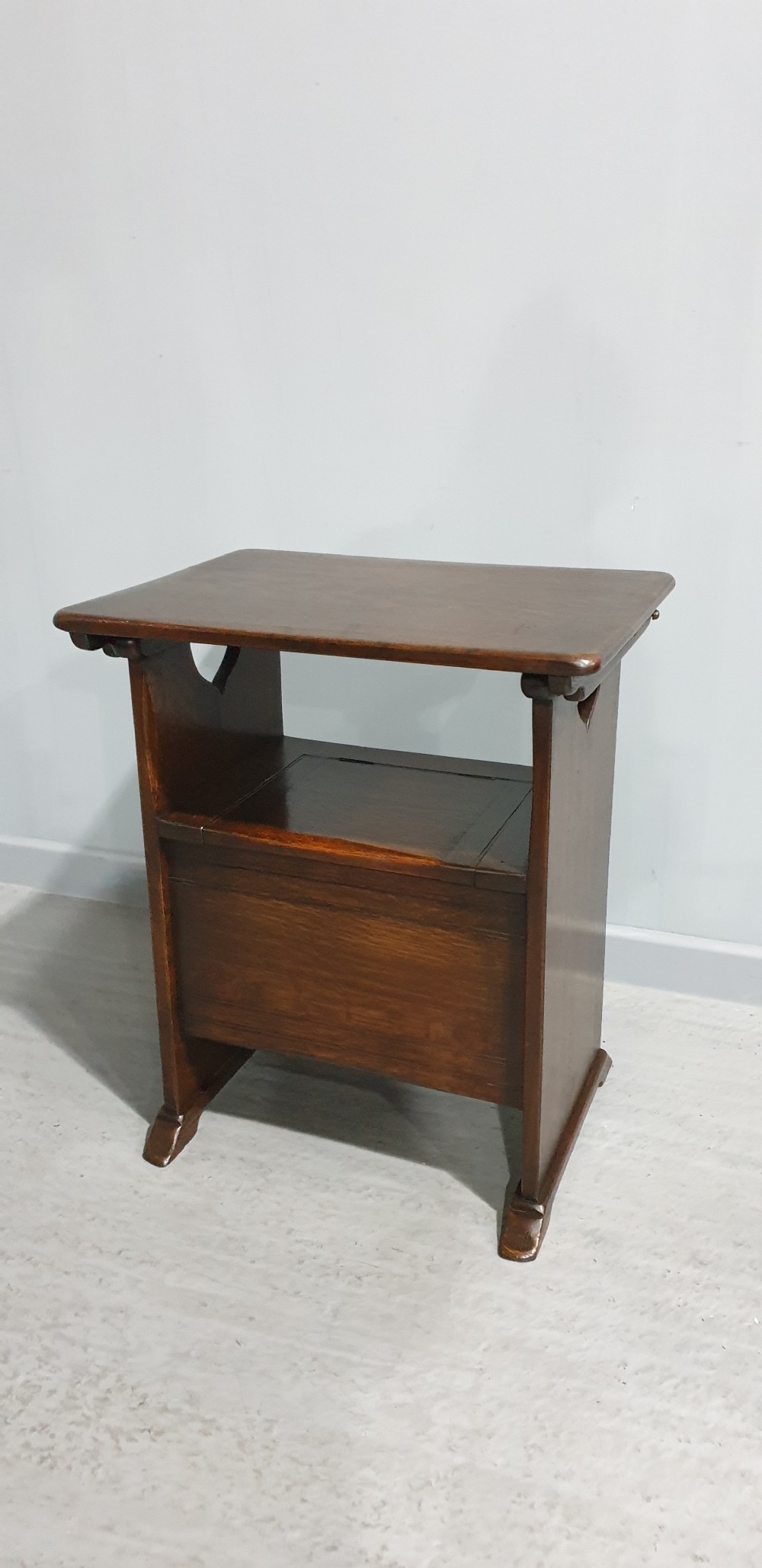 Oak Monks Bench of Small Proportions View VI