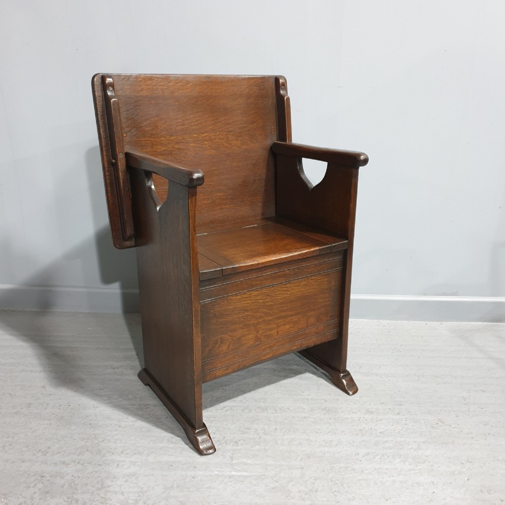 Oak Monks Bench of Small Proportions