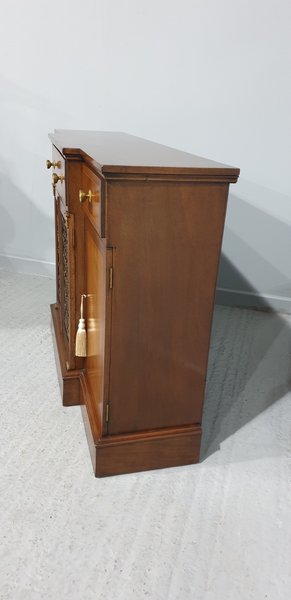 Regency Mahogany Breakfront Sideboard View IX