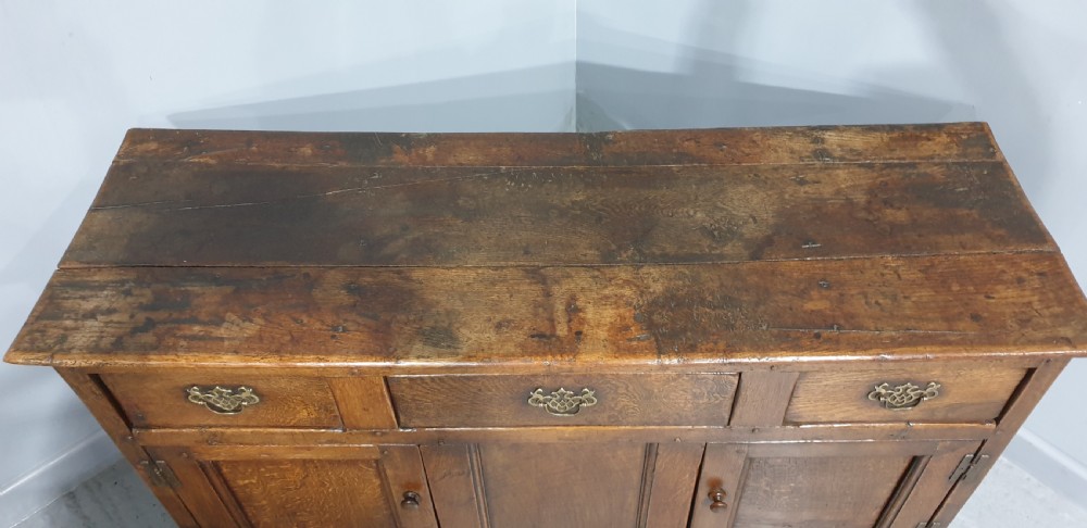 Lovely Georgian Oak Dresser Base View III