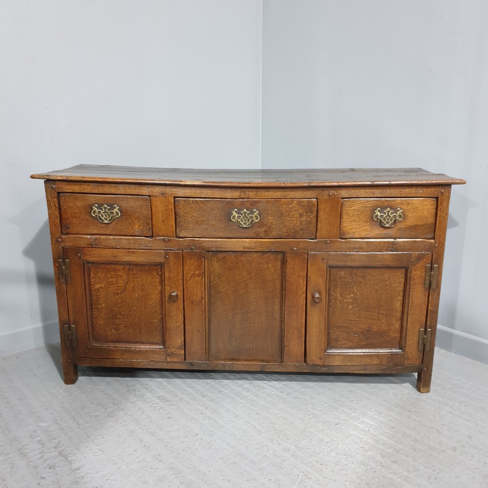 Lovely Georgian Oak Dresser Base