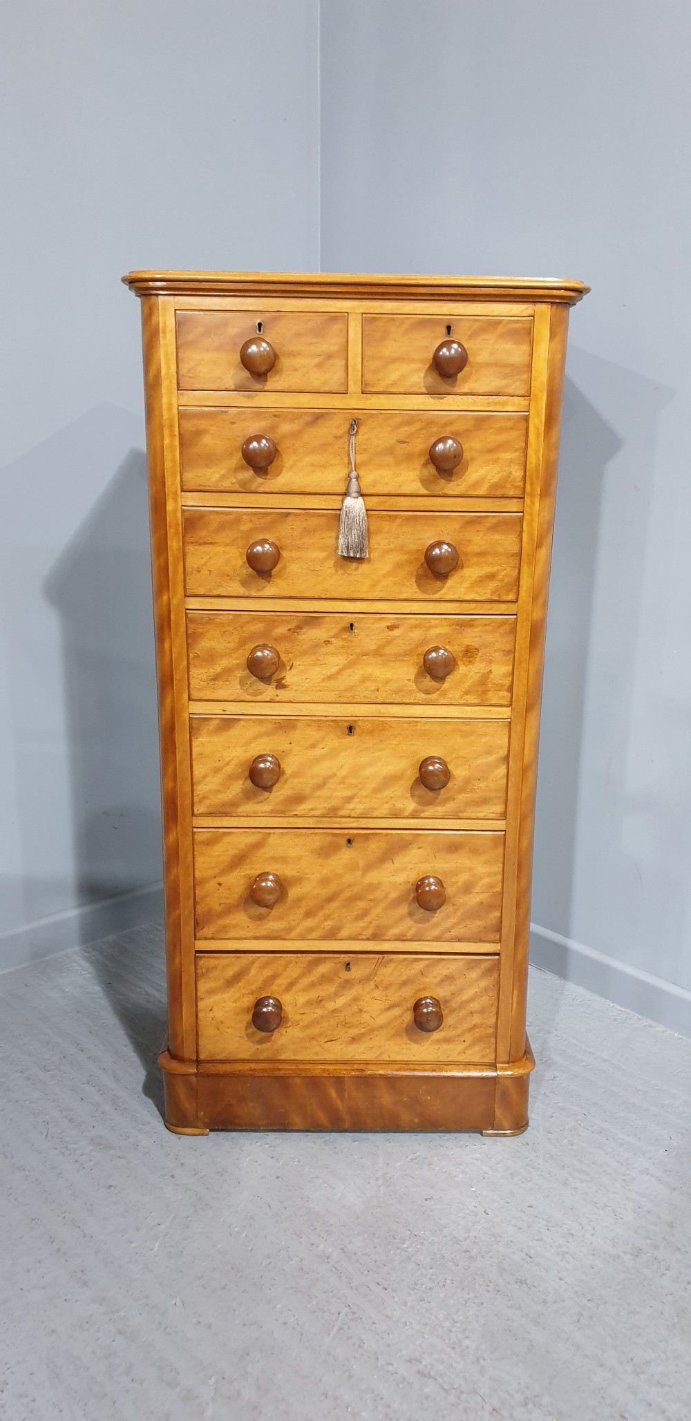 Fine Victorian Mahogany Tall Chest of Drawers View II