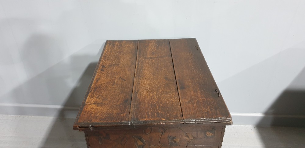 Wonderful Inlaid Oak Bible Box View XVI