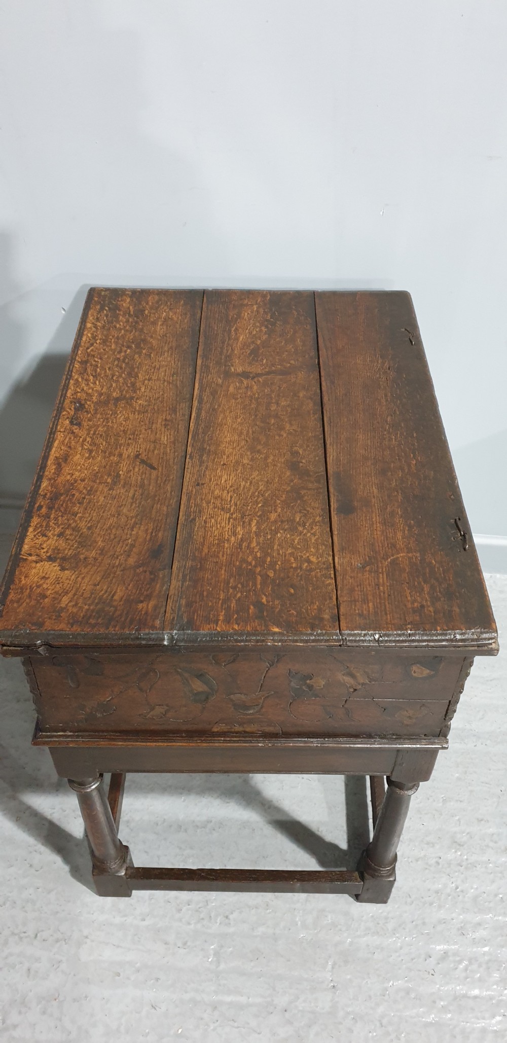 Wonderful Inlaid Oak Bible Box View XVII