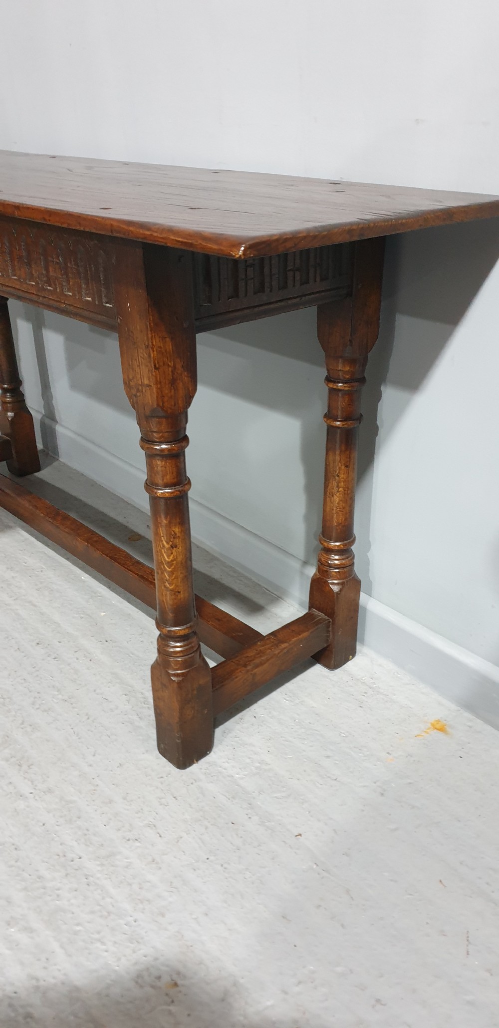 Super Quality Oak Console Hall Table View VIII