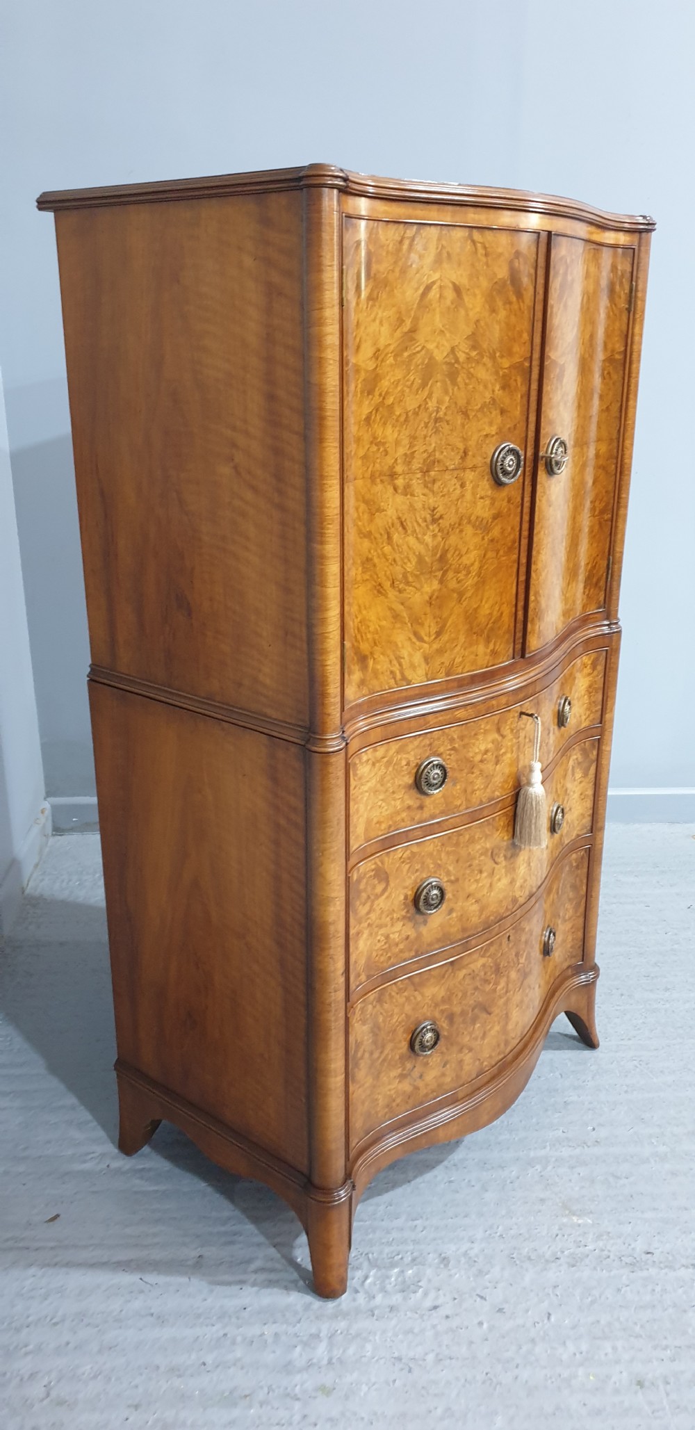 Wonderful Burr Walnut Linen Press View III