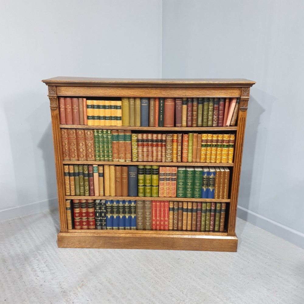 Very Nice Medium Oak Open Adjustable Library Bookcase