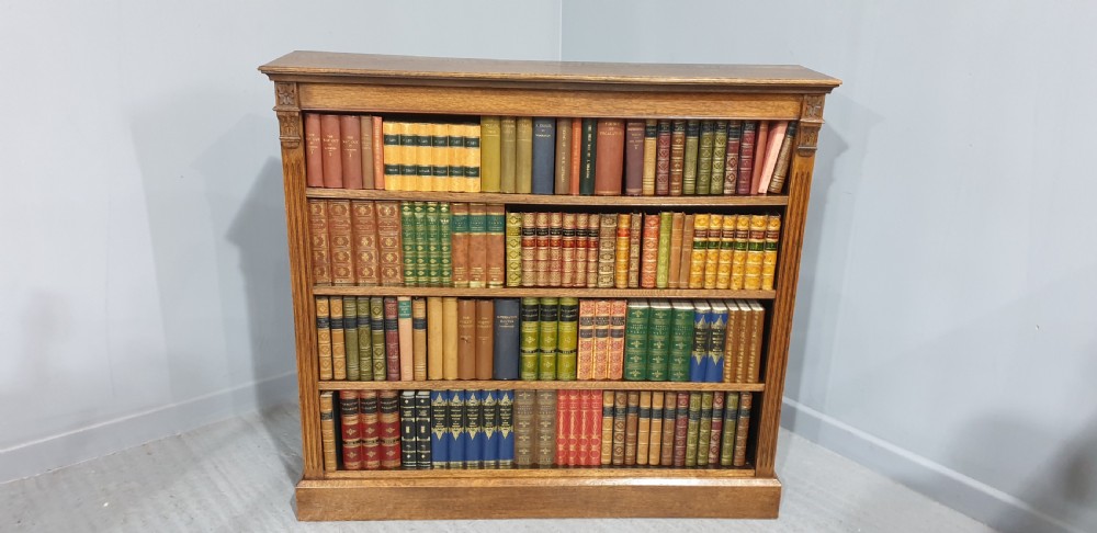Very Nice Medium Oak Open Adjustable Library Bookcase View V