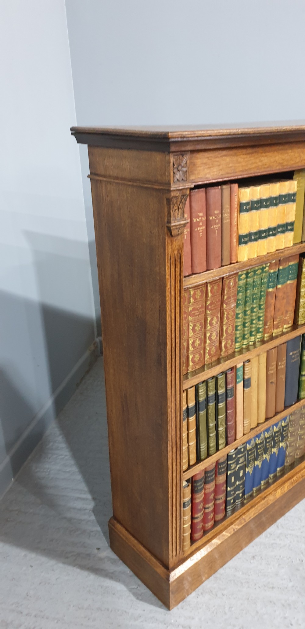 Very Nice Medium Oak Open Adjustable Library Bookcase View VII
