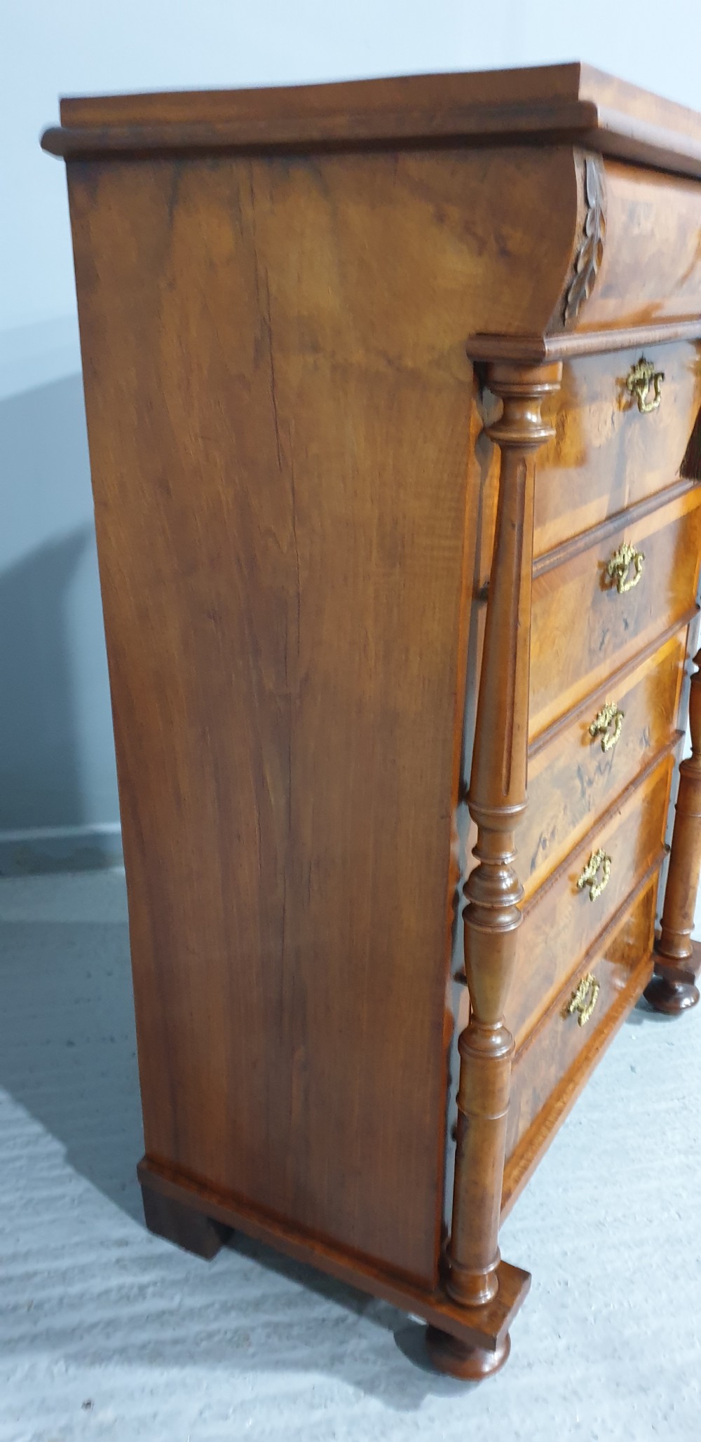 Fine Burr Walnut Chest of Drawers View IX