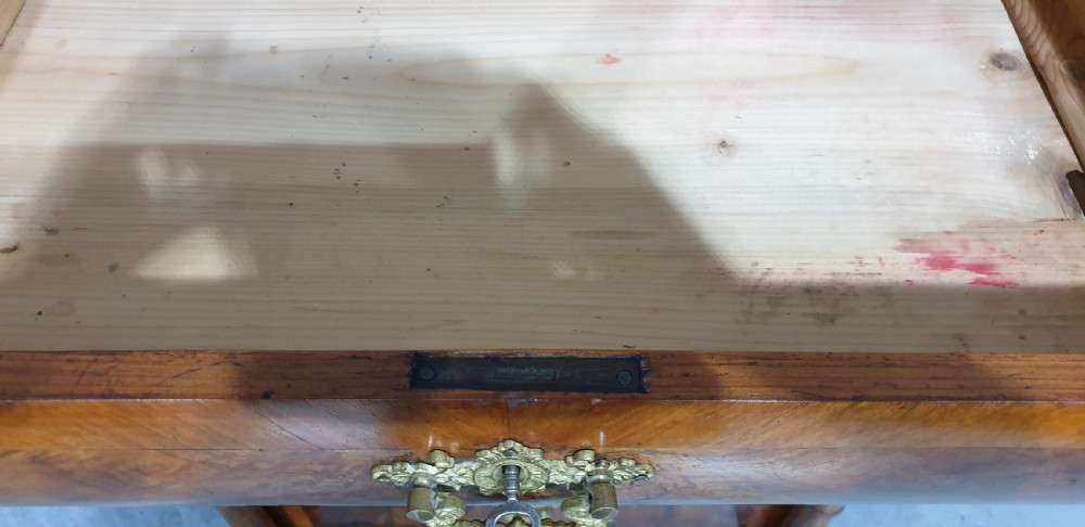Fine Burr Walnut Chest of Drawers View XI