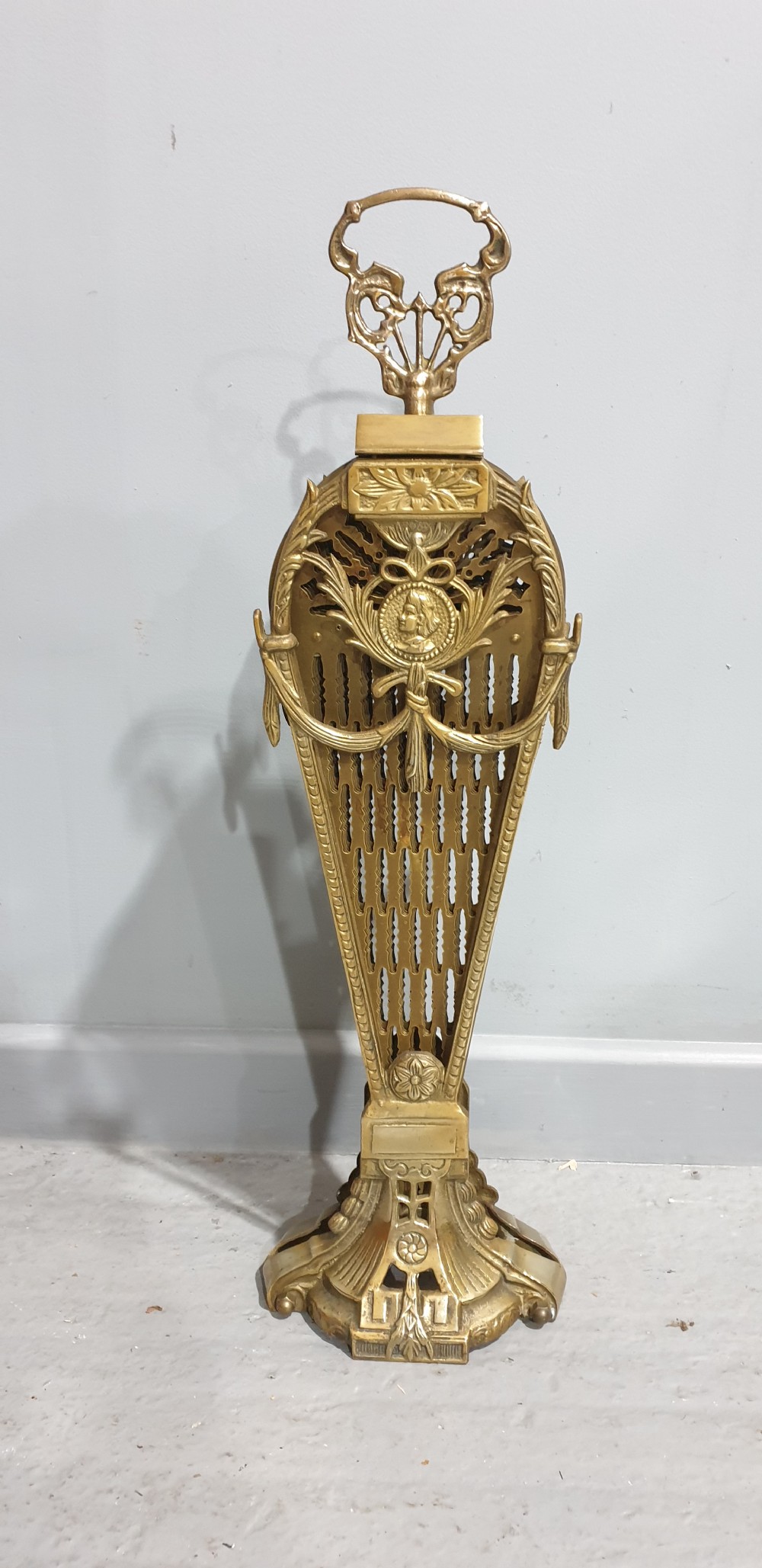 Excellent Brass Peacock Fire Screen View II