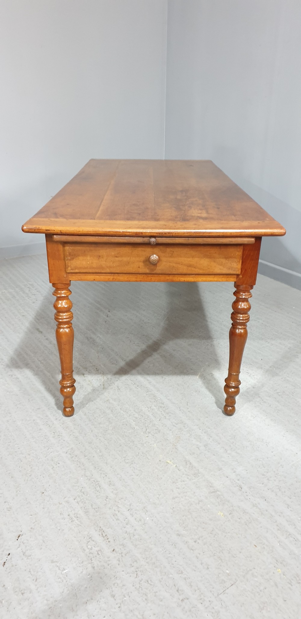 Super French Cherry Farmhouse Kitchen Table View V