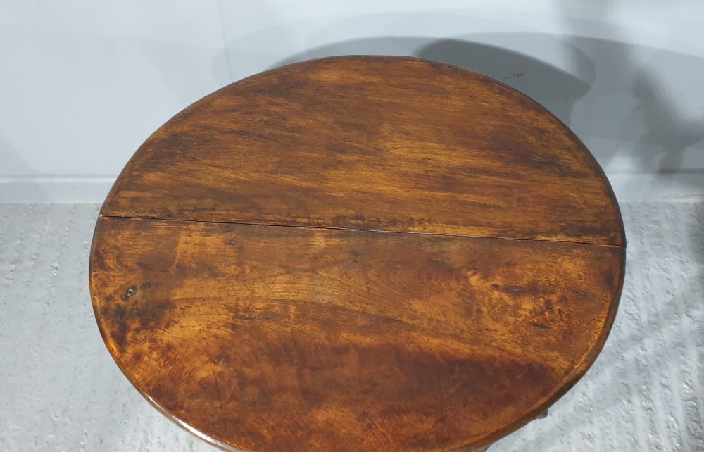 Super C18th Credence Table View IV