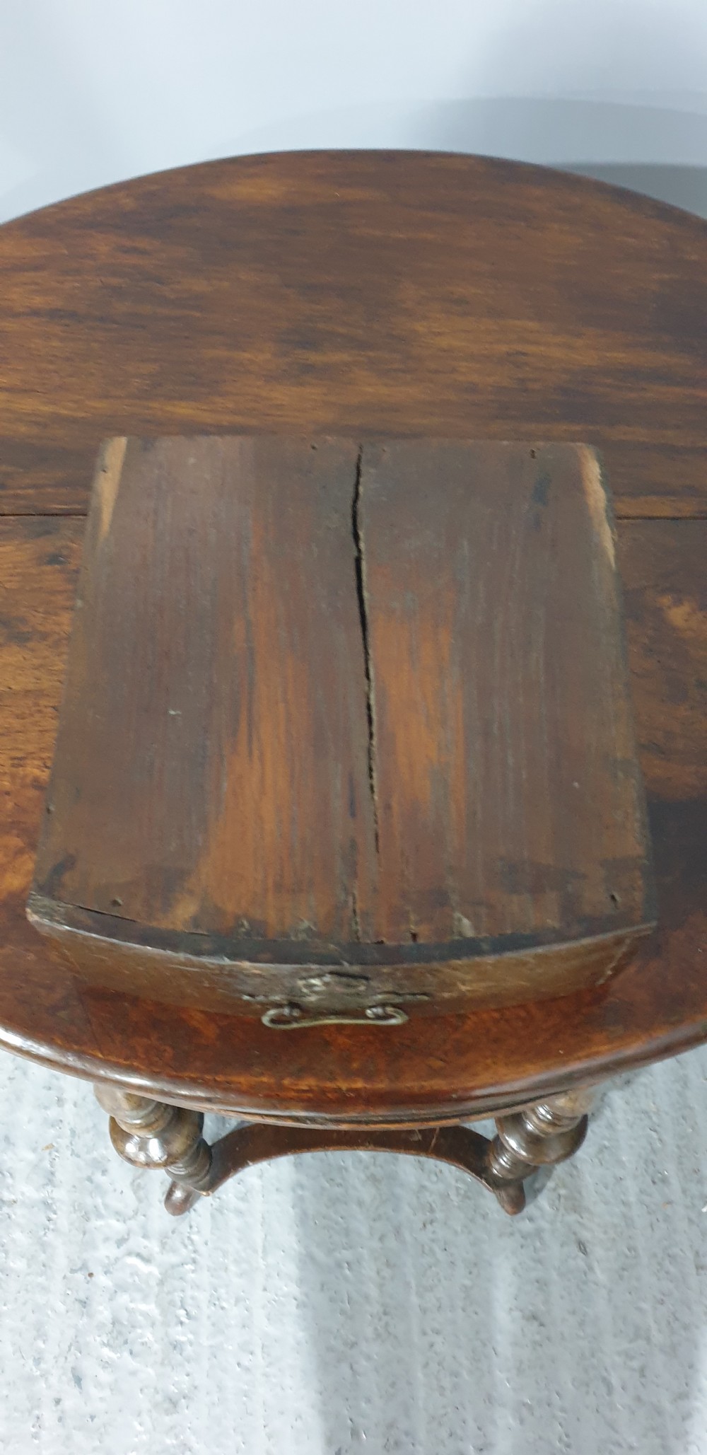 Super C18th Credence Table View VIII