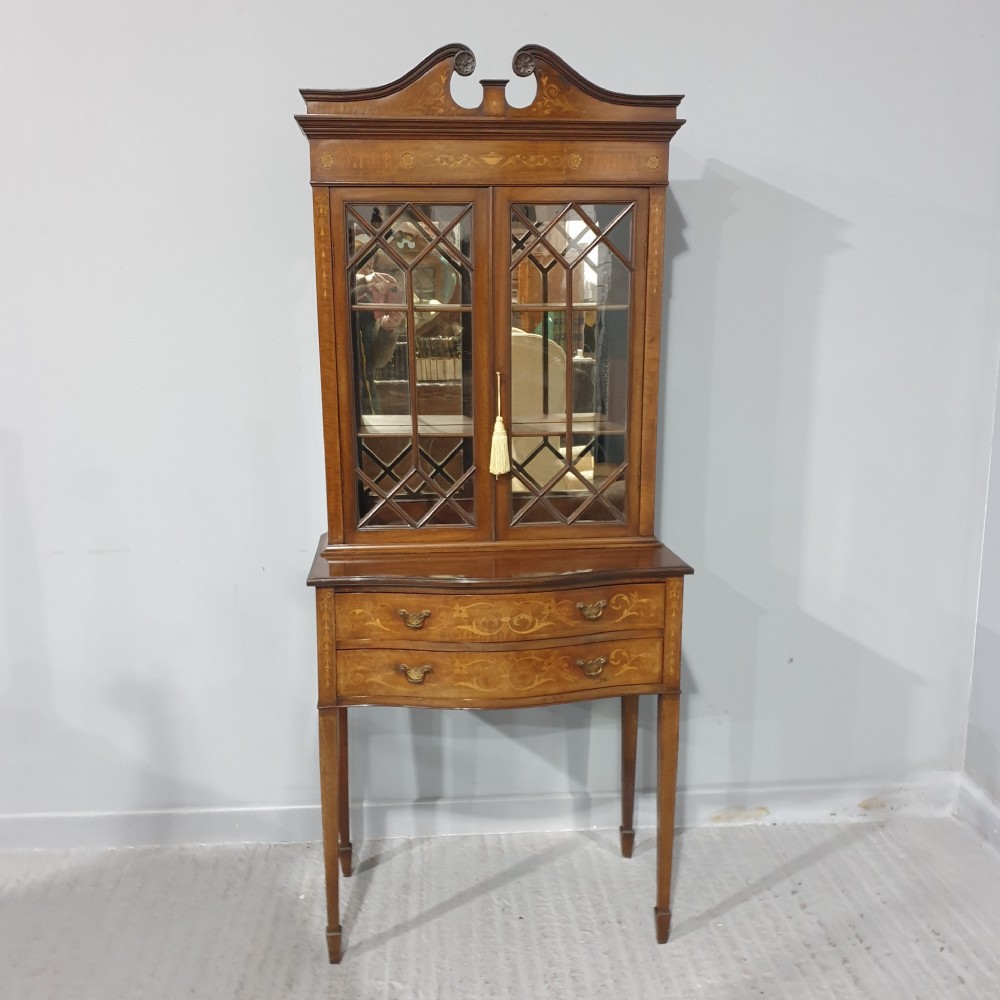 Good Quality Inlaid Mahogany Bookcase