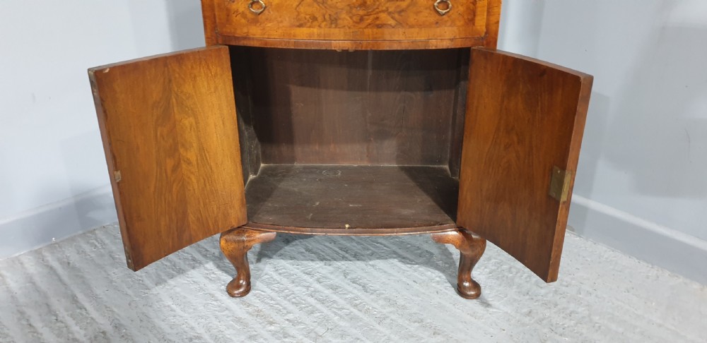 Superb Burr Walnut Bowed Chest of Drawers View VII
