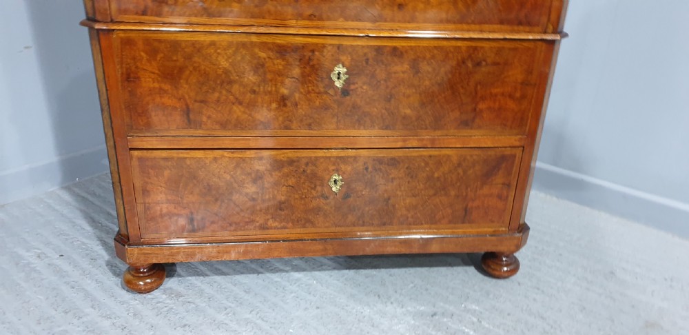 Fabulous  French Burr Walnut Semanier Chest of Drawers View VIII