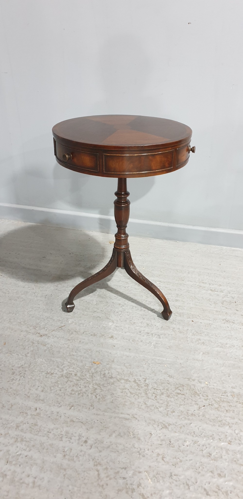 Excellent Mahogany Drum Table