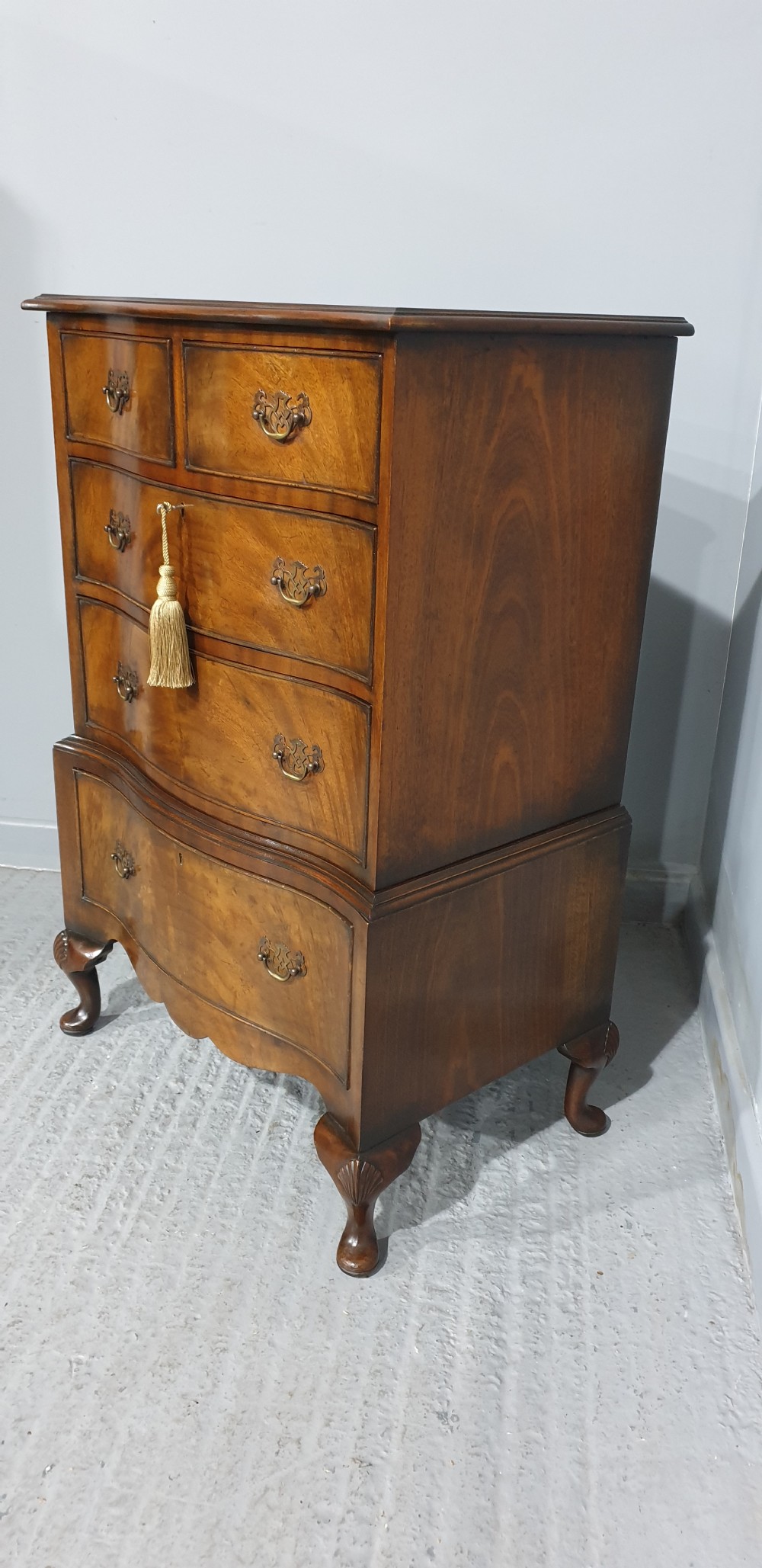 Super Mahogany Chest of Drawers on Stand View III