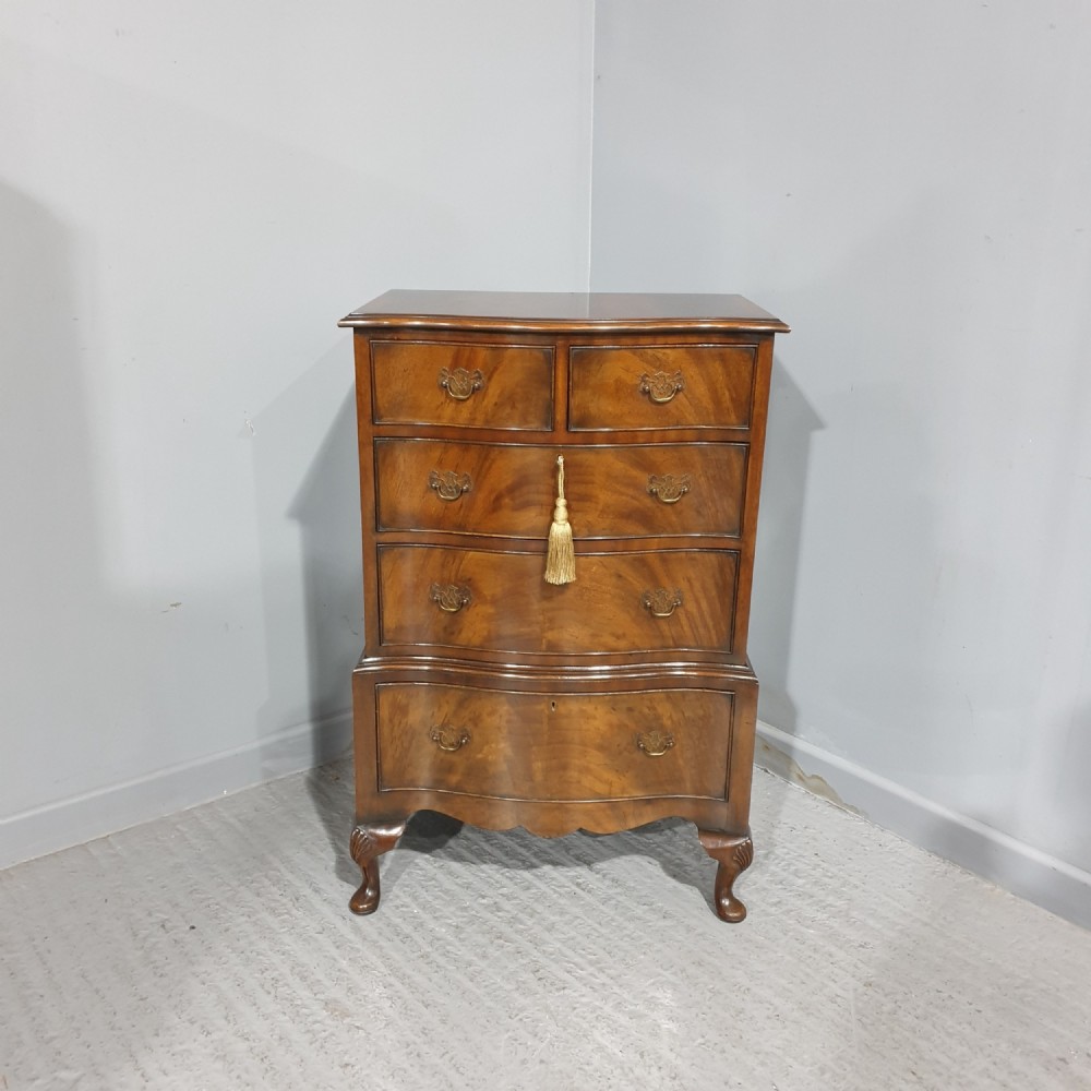 Super Mahogany Chest of Drawers on Stand