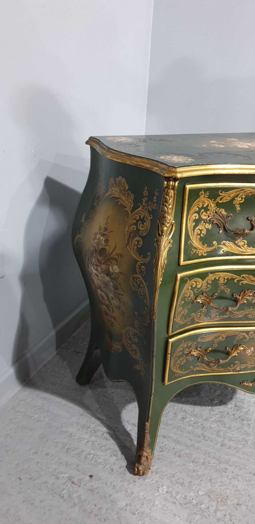 Superb French Painted Commode Chest of Drawers View VII