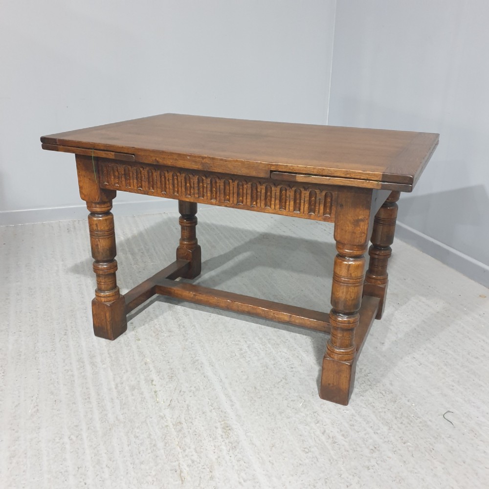 Oak Drawleaf Dining Table of Small Proportions