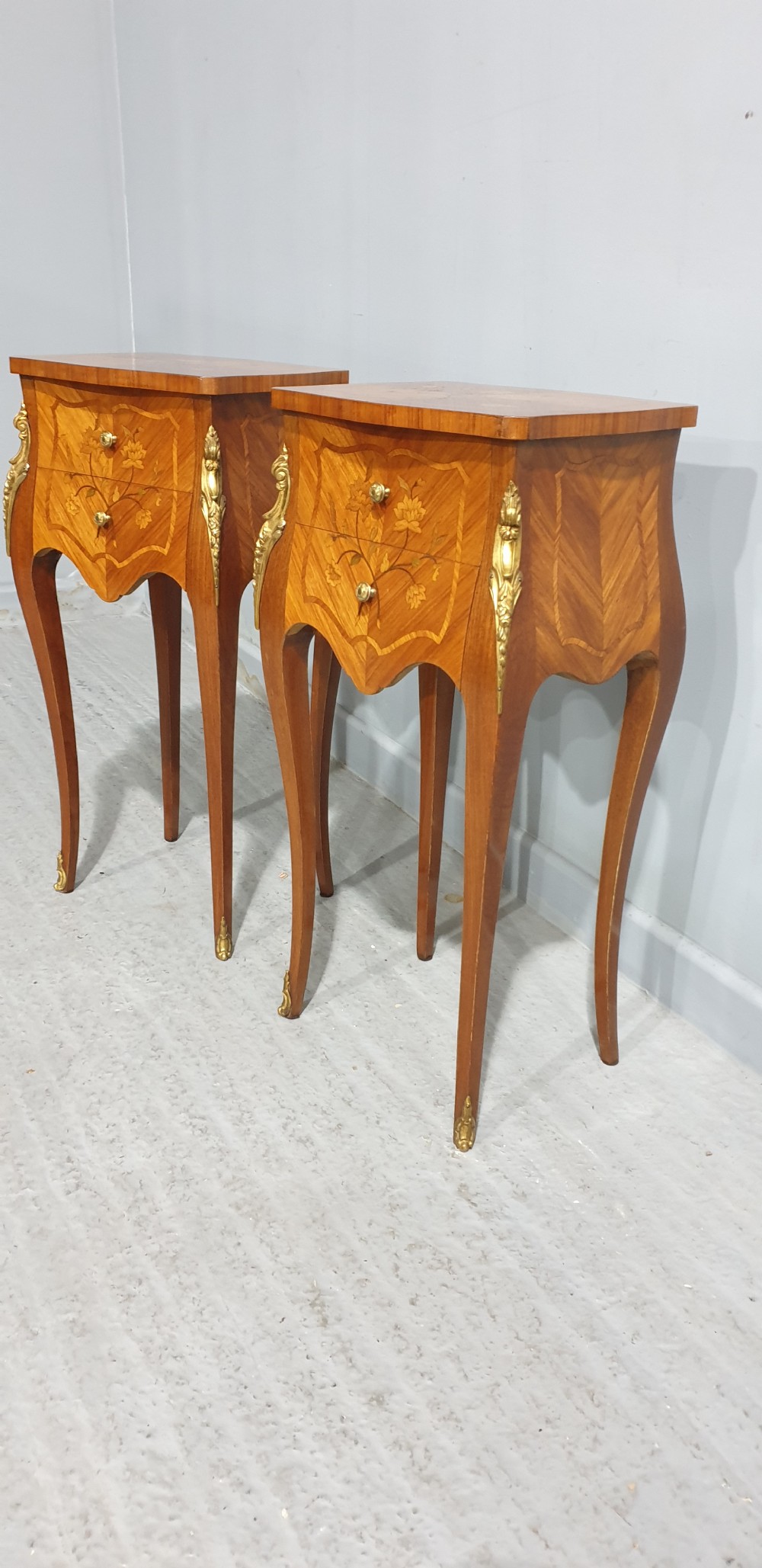 Pair French Bedside Lamp Tables View V