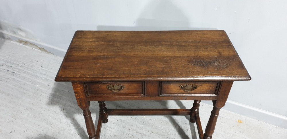 Small Oak Sidetable View V
