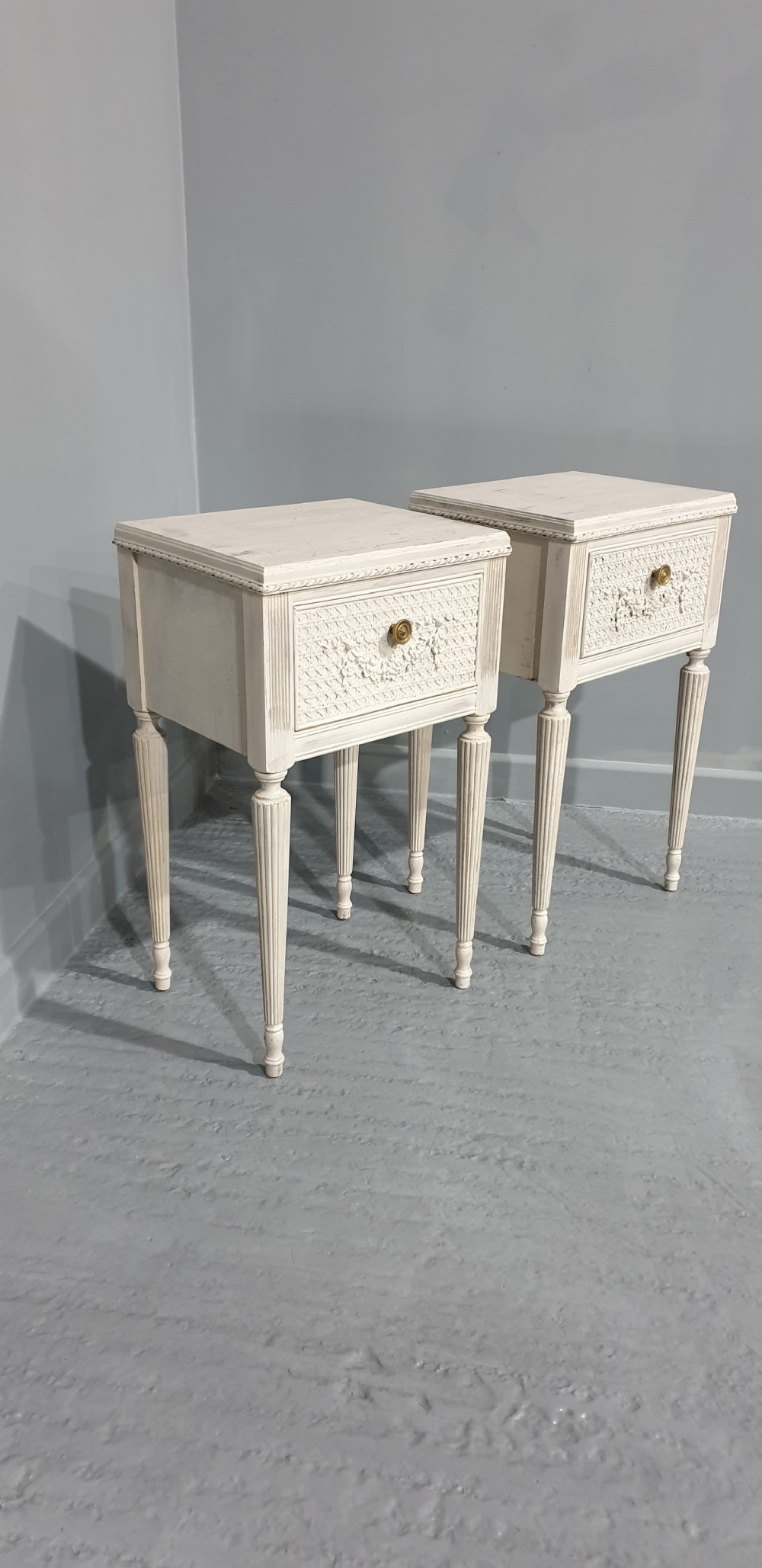 Very Good Pair French Painted Bedside Lamp Chests View VI