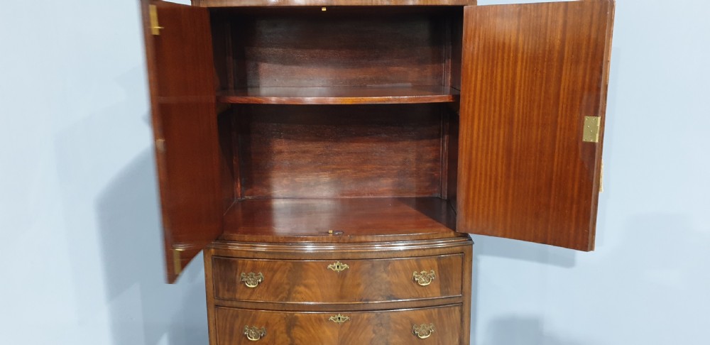 Super Bowed Mahogany Linen Press View VI