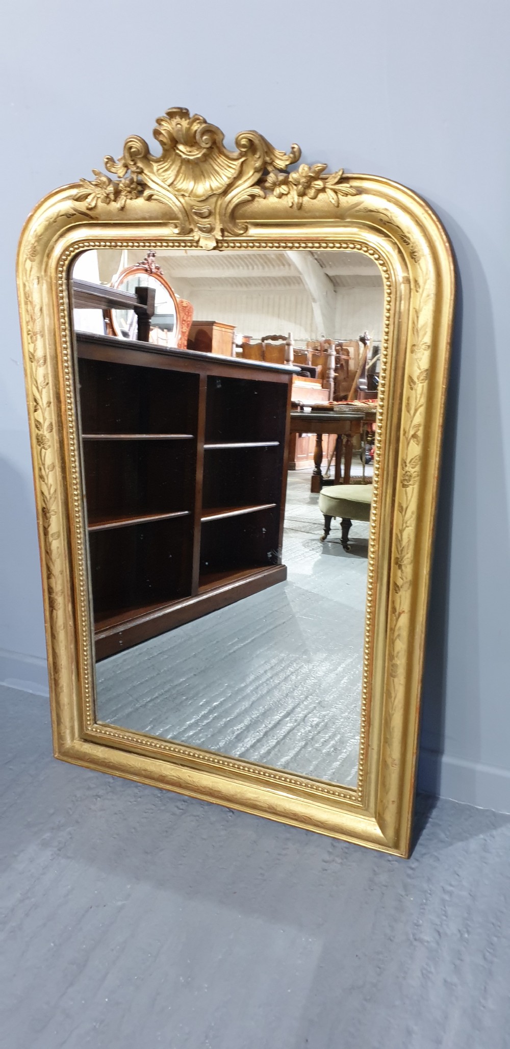 Super Louis Engraved Wall Mirror View V