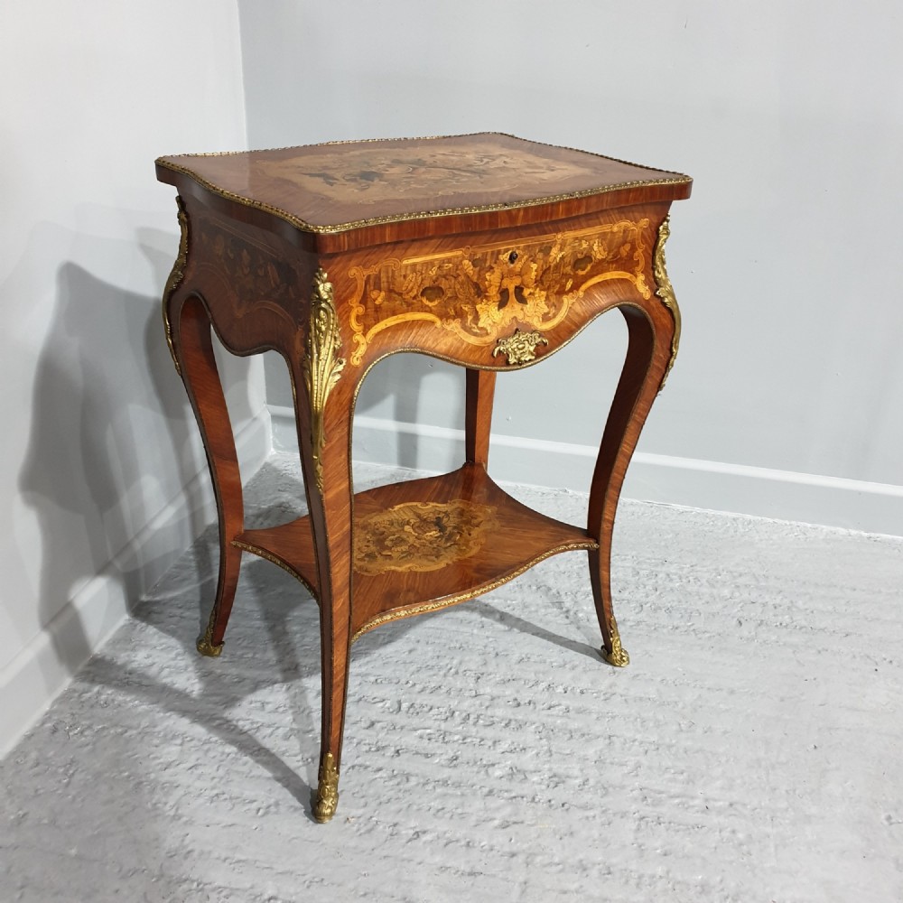 Beautiful Inlaid Ladies Vanity Box
