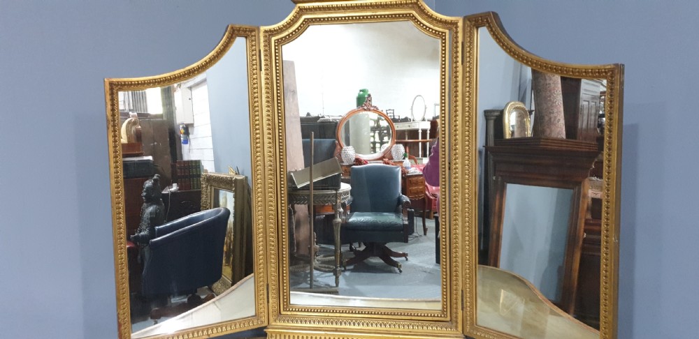 Superb French Kidney Dressing Table View IX