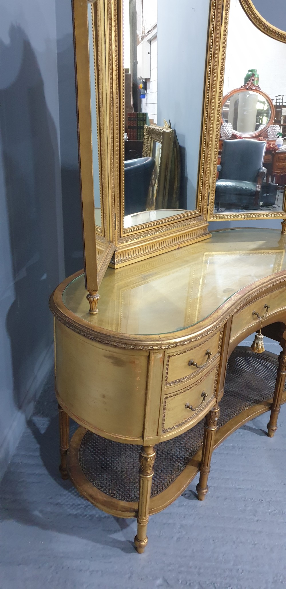 Superb French Kidney Dressing Table View XII