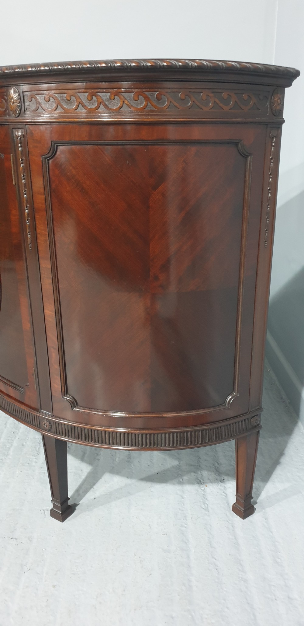 Excellent Quality Demi Loon Cabinet View IV