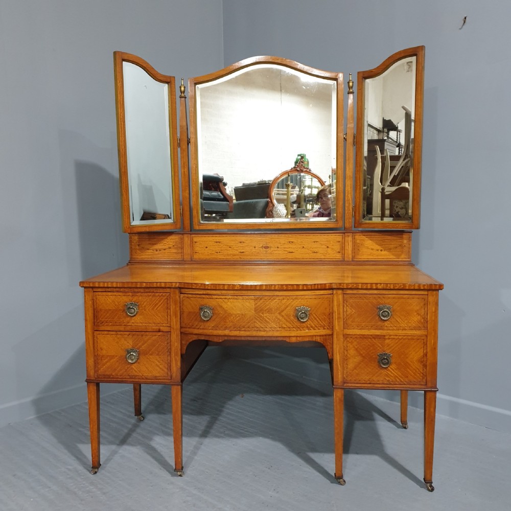 Superb Satinwood Dressing Table
