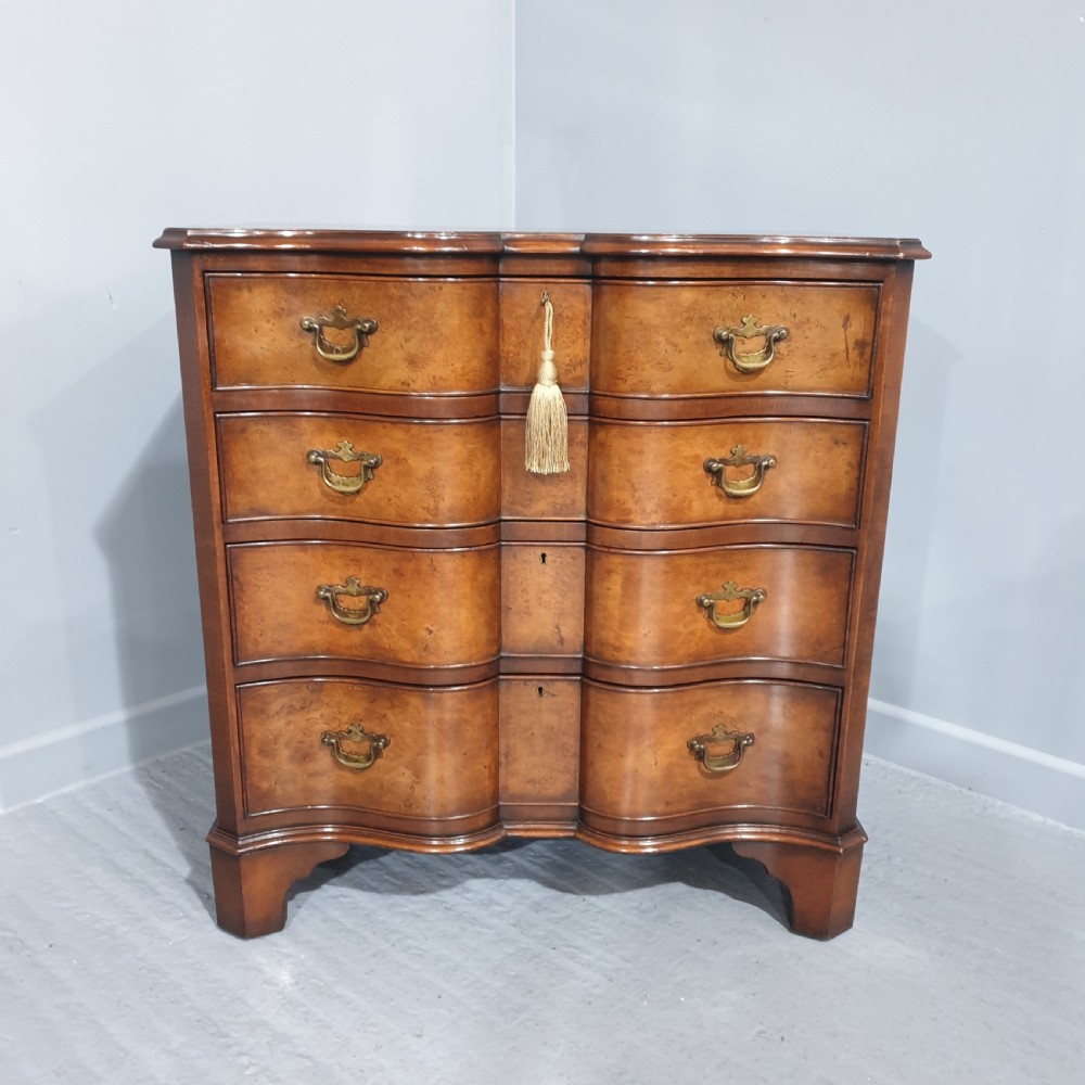 Top Quality Burr Walnut Chest of Drawers