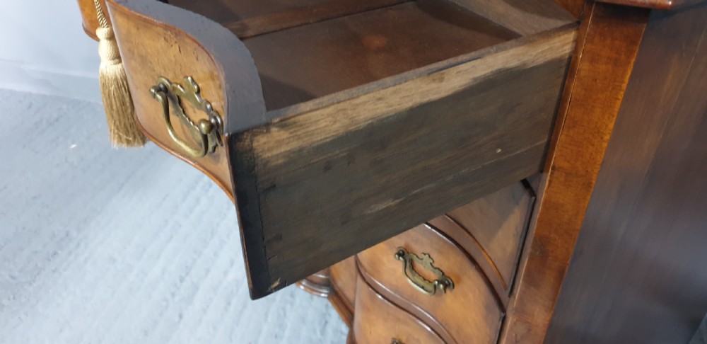 Top Quality Burr Walnut Chest of Drawers View IX
